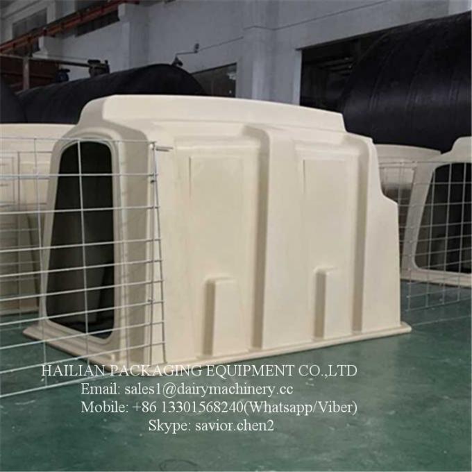 2500 X 1600 X 1400mm Calf Housing Plastic Calf Shelters For Calves Sheep And Goats
