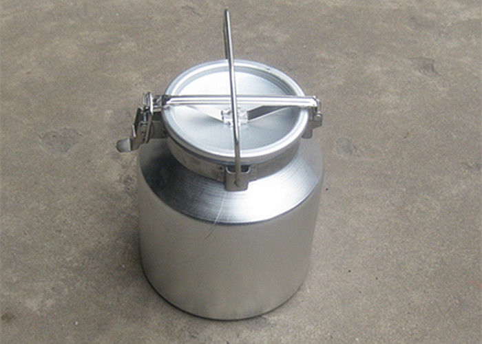Dairy Farm / Bar Aluminum Alloy Transportable Milk Can With Handle / Lid